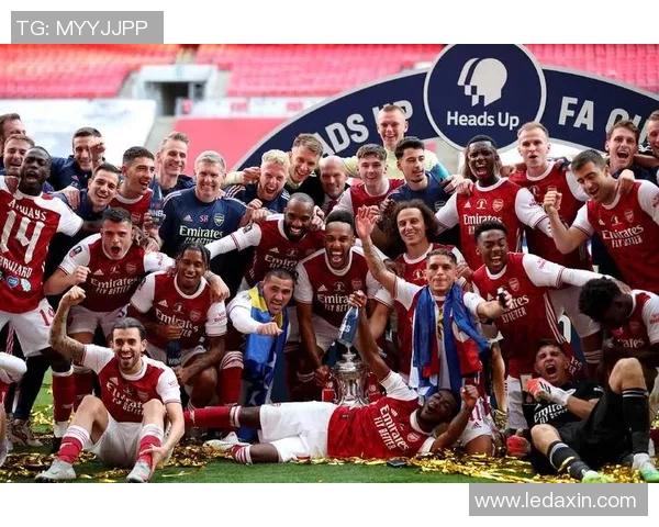 欧冠激战：马竞狂胜阿森纳6比2赛场瞬间引发热烈反响